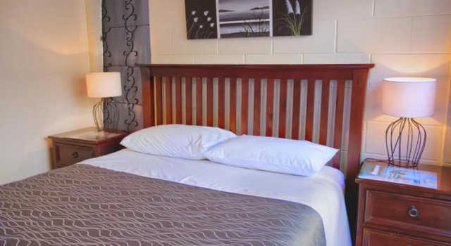 Двухместные апартаменты Цокольный этаж c 1 комнатой Al Louise Accommodation
