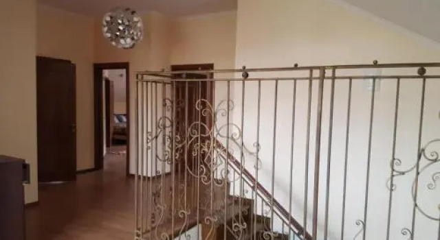 Spa Guest House on Nauryzbai Batyra 18, Boek Pension Gastenverblijven in Alma-Ata, Pension