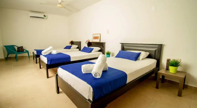 Трёхместный номер Comfort c 1 комнатой с балконом The Cantamar Beach Hostel