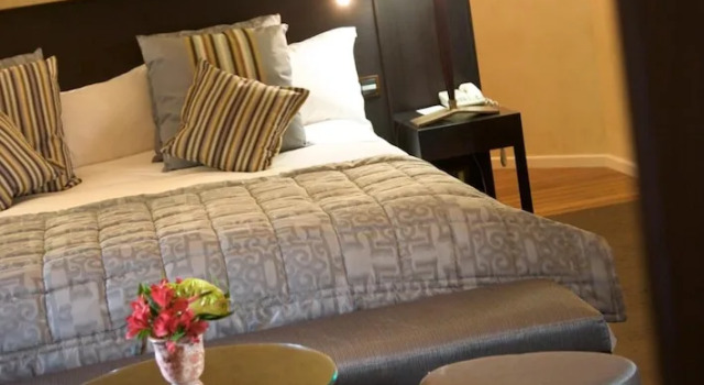 Люкс Hotel & Restaurants - Maison Chabran