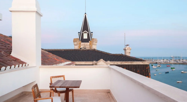 Номер Deluxe с балконом и с видом на море Villa Cascais Boutique Hotel