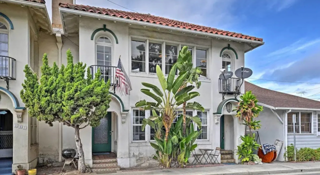 Апартаменты с 3 комнатами с балконом Steps to Avalon Bay: Sunny Catalina Island Home!