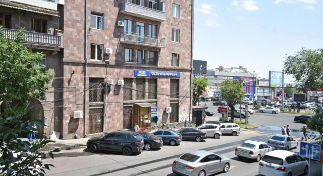 Красивая квартира на Комитас 55