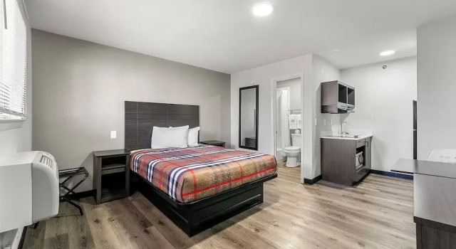 Southern Suites Forest Park, Забронировать Отель Форест-Парк Джорджия