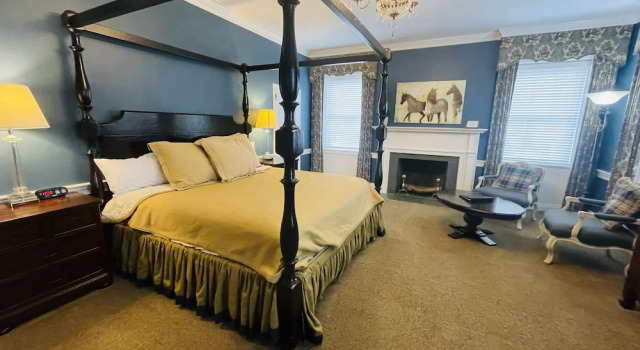 Номер Luxury Excelsior at the Manor House