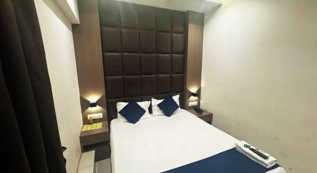 Номер Deluxe Hotel Sahara Residency