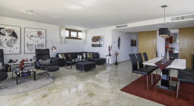 28039 - Great penthouse near beach