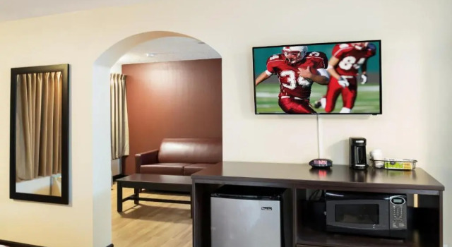 Люкс Red Roof Inn Indianapolis East