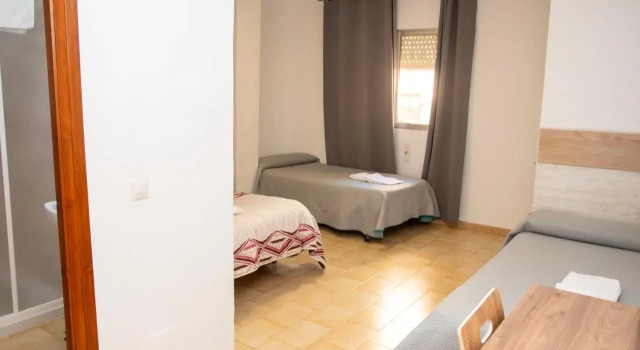 Pension Cuatro Vientos, Забронировать Отель Куэвас-дель-Альмансора Almeria Province, рядом с Музей Антонио Мануэля Кампоя