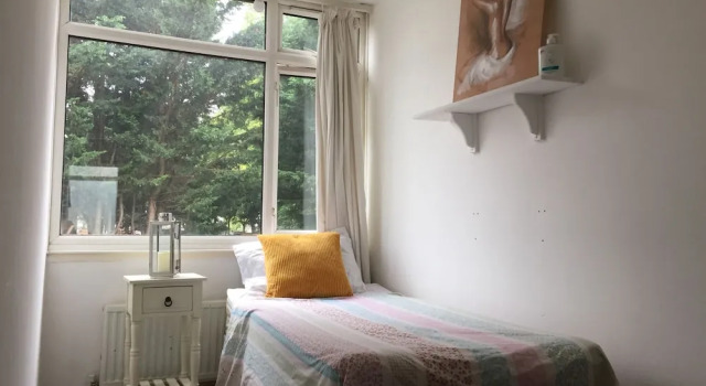 Budget Rooms in NR2, Varaa Hotelli Hotellit Norwich pysäköinnillä, Pysäköinti