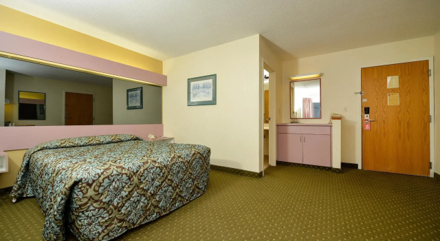 Americas Best Value Inn - East Syracuse, Забронировать Отель Отели Сиракьюс с парковкой, Парковка