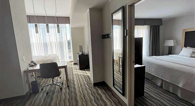 Четырёхместный люкс с 2 комнатами Wyndham Avon