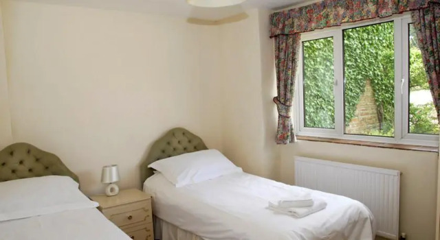 Wrea Head Country Cottages, 예약 호텔 Merseyside 수영장 있는 호텔, 수영장