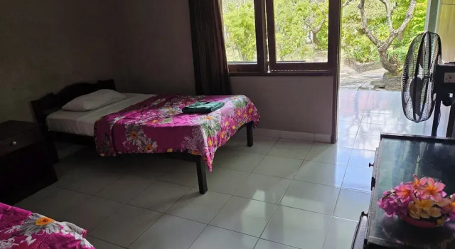 Двухместный номер Economy с видом на сад Berlian Inn Kuta Beach