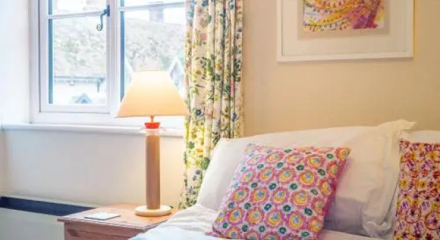 1 Market Hill, Buchen Sie Ferienhaus Orford Suffolk