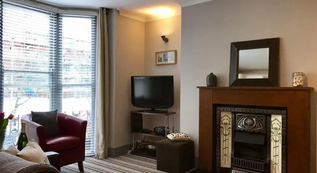 Апартаменты EI8HT Brighton Guest Accommodation