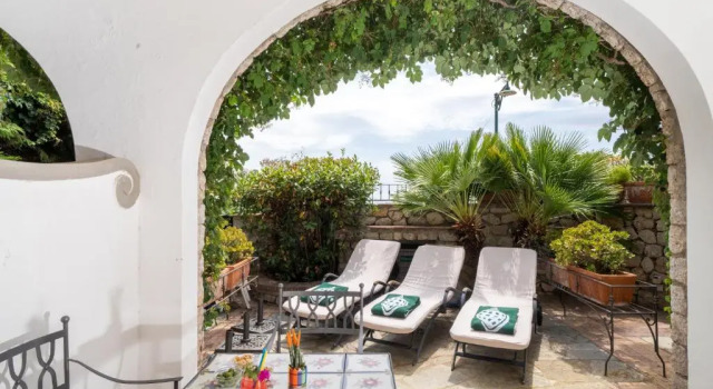 Suite junior cuádruple Terrace Garden View Sina Flora