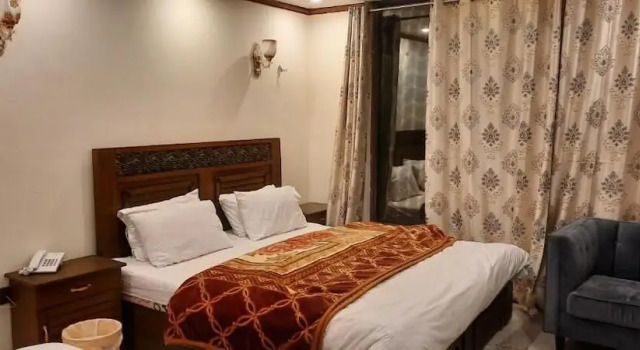 Hotel Second Home