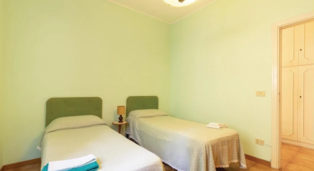 Cozy Home In Magione -Pg- With Wifi, Забронировать Отель Отели Озера Тразимено с парковкой, Парковка