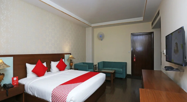 OYO 16565 Karnal Haveli, Забронировать Отель Отели и гостиницы Карнал, Отель