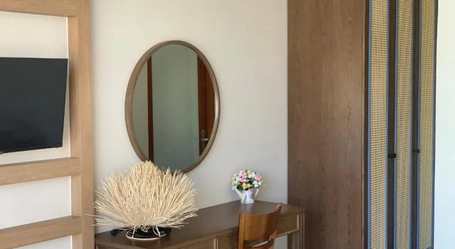Семейный номер Standard с видом на озеро Gia An Hung Guest House
