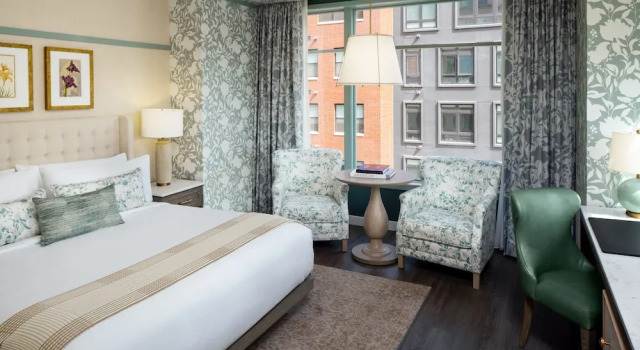 Люкс с видом на сад The Benson Hotel & Faculty Club