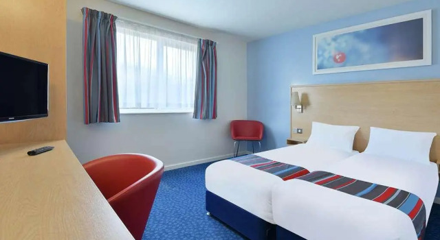Travelodge Preston Chorley, Забронировать Отель Престон Ланкашир