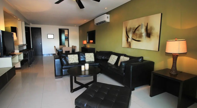 Апартаменты Downtown Apartment Oasis 12