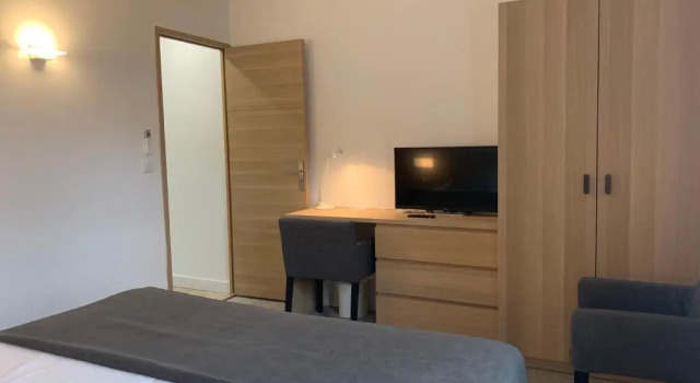 Апартаменты c 1 комнатой Appartements 3 étoiles terrasse ou patio intra-muros
