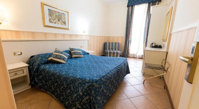 Трёхместный номер Standard Hotel Anfiteatro Flavio