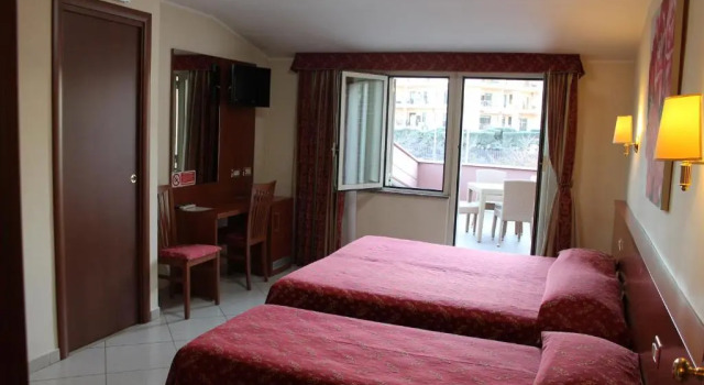 Четырёхместный номер Standard Hotel Vitti