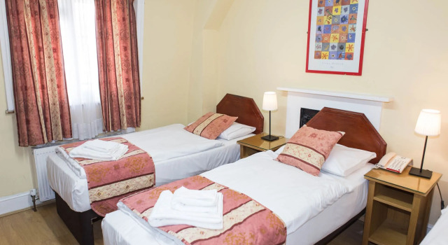 Трёхместный номер Shakespeare Hotel