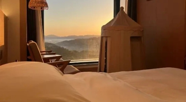 Семейный тент с видом на море Bifengxia Mountain View Cloud Sea Homestay