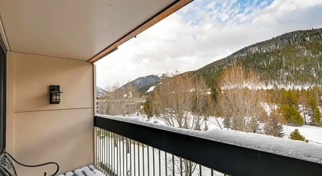 Номер Standard с балконом Keystone Lodge & Spa, A Vail Resorts Property