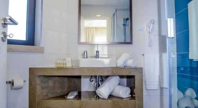 Двухместный номер Standard с балконом и с видом на бассейн Villamar Style Maison