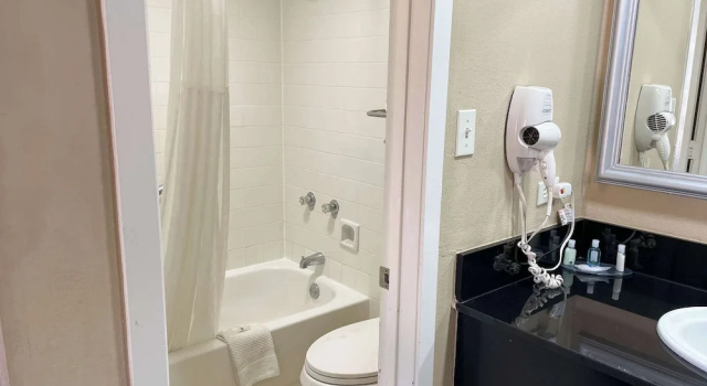 Люкс Deluxe Studio 6 Suites North Richland Hills TX