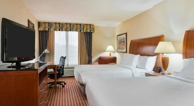Четырёхместный номер Premium Hilton Garden Inn Washington DC/Greenbelt