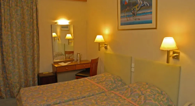 Номер Standard с балконом и с видом на сад Karystion Hotel