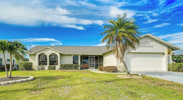 Коттедж Cape Coral Home w/ Heated Pool, Dock & Gulf Access