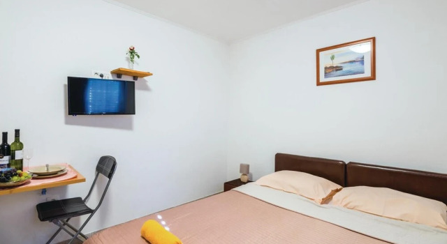 Amazing Home in Omisalj With Wifi and 0 Bedrooms, Prenota Hotel Omišalj 