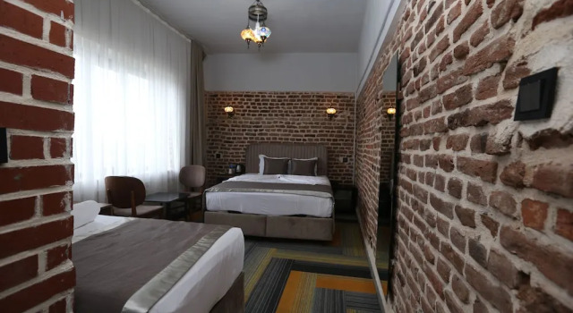 Трёхместный номер Comfort Sur Central OTEL