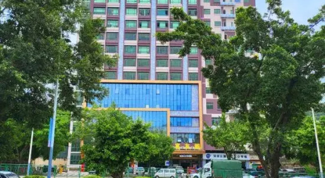 Meidi Hotel (Shenzhen Bao'an Airport Pingluanshan Metro Station Branch), Rezerwuj Hotel Hotele w Shenzhen z parkingiem, Parking