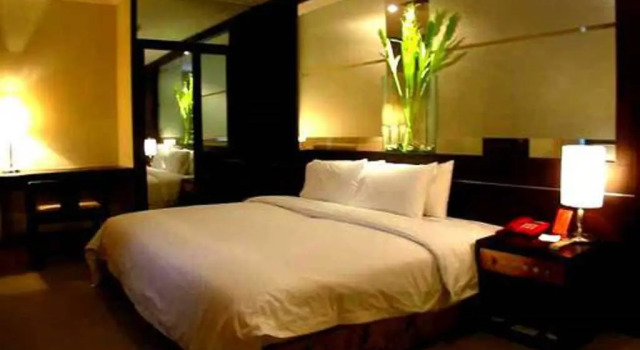 Люкс Deluxe Shenzhen Guangdong Hotel