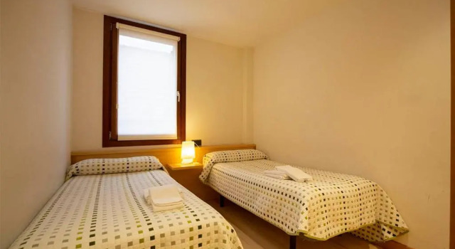 Metsola Apartamentos Rurales, Book Lejlighed Hoteller i Roncal Valley med parkering, Parkering
