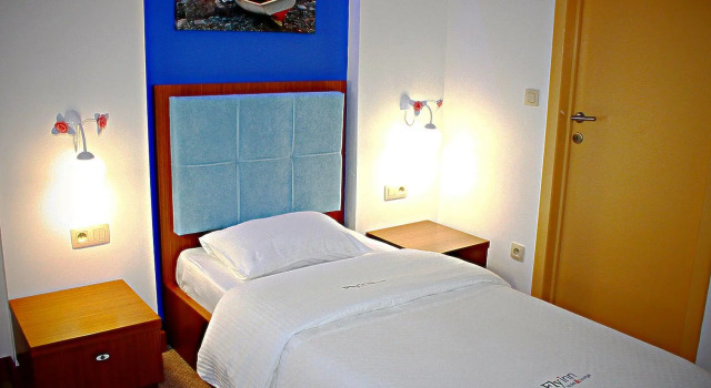 Номер Standard Fly Inn Brussels Airport