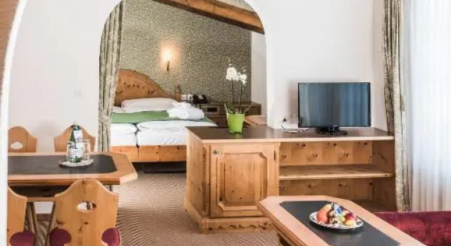 Двухместный полулюкс с балконом Soldanella by Hotel Adula