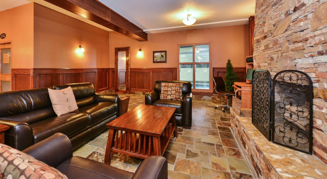 Prestige Inn Golden, Buchen Sie Hotel Golden British Columbia