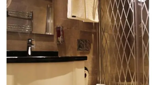 Трёхместный номер Deluxe Fimka Hotel