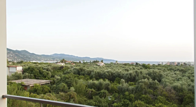 Апартаменты Enjoy A Stunning View In The City