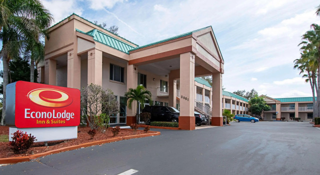 Econo Lodge Inn & Suites Clearwater Central, Buchen Sie Hotel Clearwater Beach Clearwater-St Pete Beaches